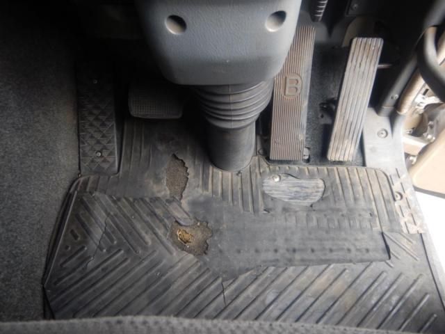 MITSUBISHI FUSOU SUPER GREAT 2014