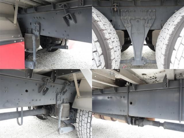 MITSUBISHI FUSOU SUPER GREAT 2012