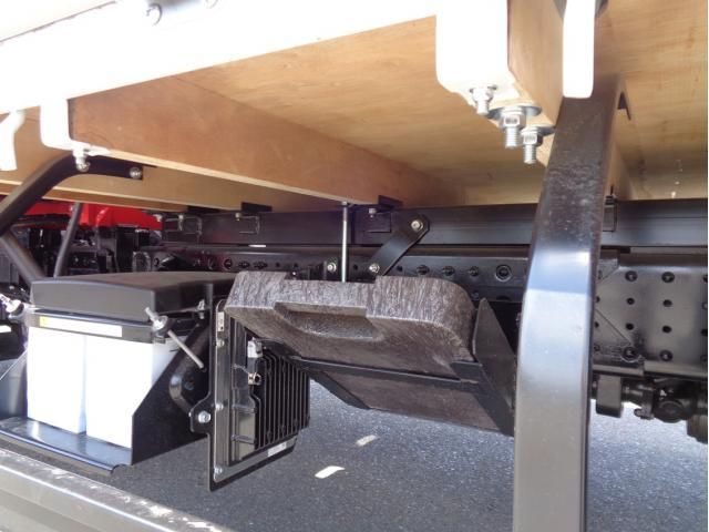 MITSUBISHI CANTER 2024