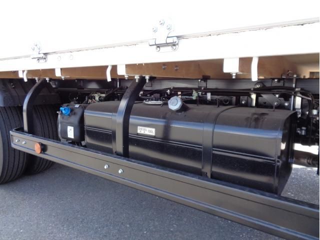 MITSUBISHI CANTER 2024