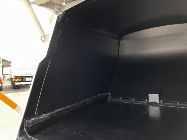 MITSUBISHI CANTER 2024