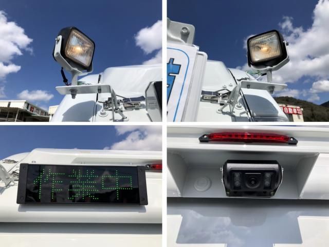 MITSUBISHI CANTER 2024