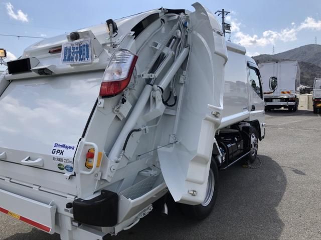 MITSUBISHI CANTER 2024