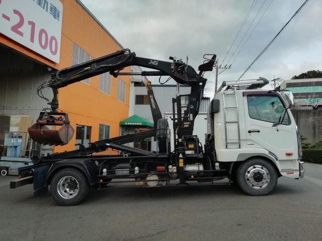 MITSUBISHI FUSOU FIGHTER 2012