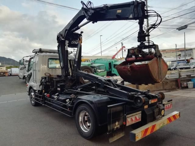 MITSUBISHI FUSOU FIGHTER 2012