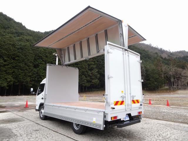 MITSUBISHI CANTER 2024