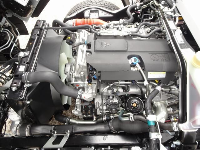 MITSUBISHI CANTER 2024