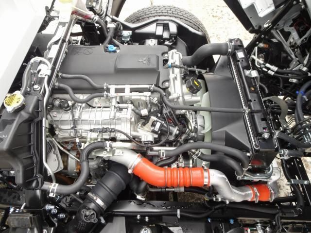 MITSUBISHI CANTER 2024