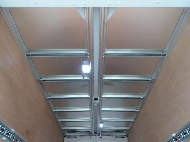 MITSUBISHI CANTER 2024