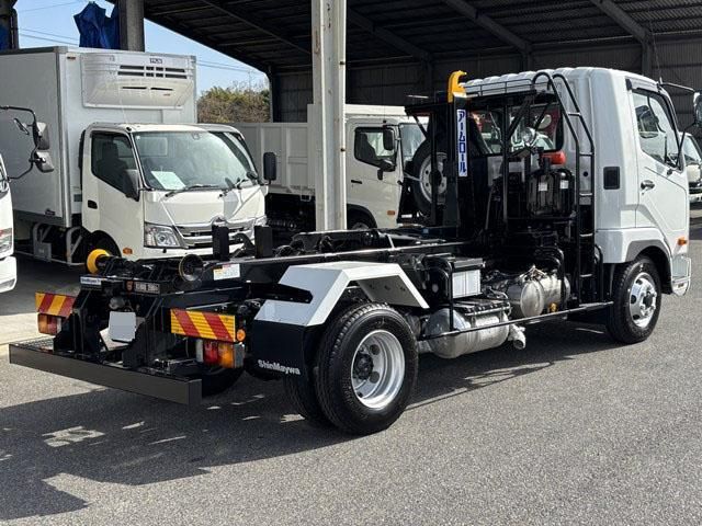 MITSUBISHI FUSOU FIGHTER 2024