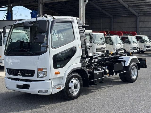 MITSUBISHI FUSOU FIGHTER 2024