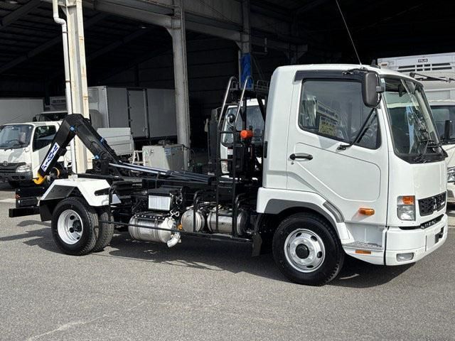 MITSUBISHI FUSOU FIGHTER 2024