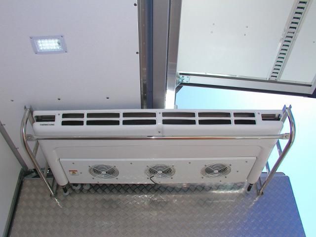 MITSUBISHI FUSOU FIGHTER 2024