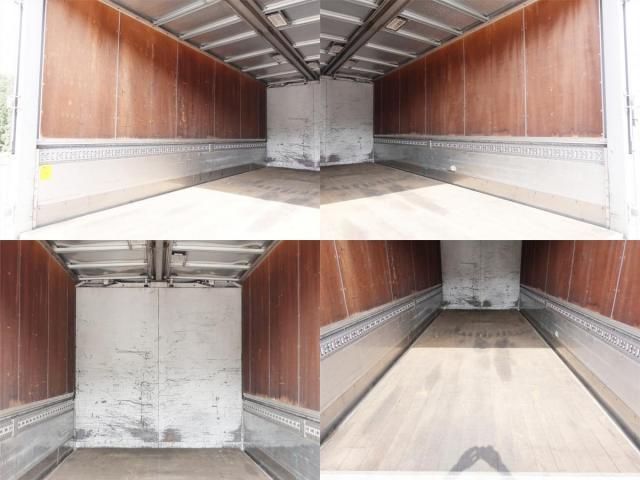 MITSUBISHI FUSOU FIGHTER 2006