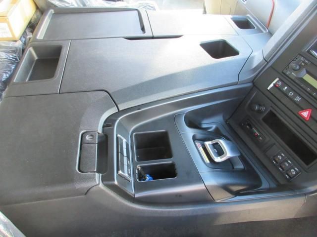 MITSUBISHI FUSOU SUPER GREAT 2024