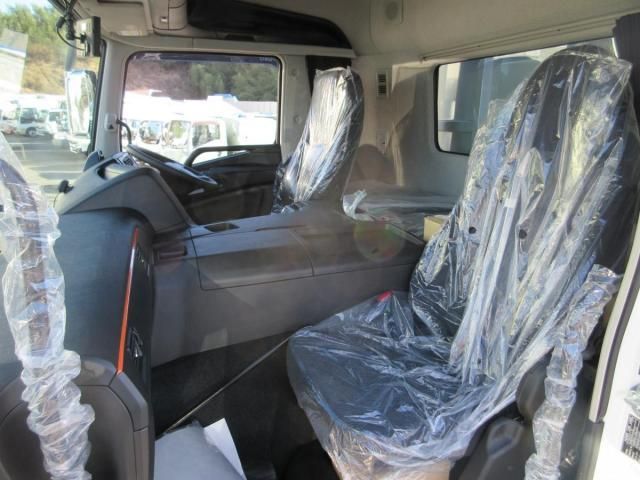 MITSUBISHI FUSOU SUPER GREAT 2024