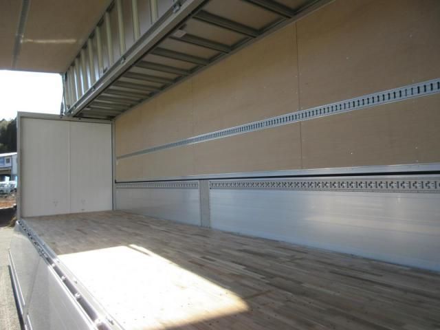 MITSUBISHI FUSOU SUPER GREAT 2024