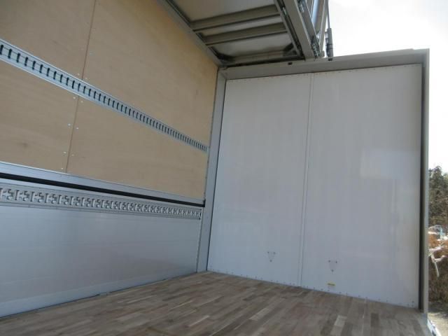 MITSUBISHI FUSOU SUPER GREAT 2024