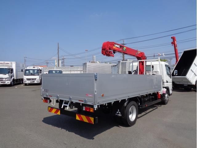 MITSUBISHI CANTER 2024