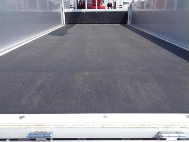 MITSUBISHI CANTER 2024