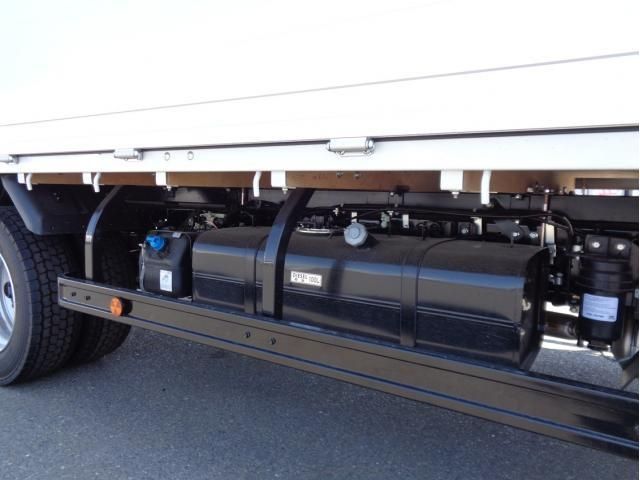 MITSUBISHI CANTER 2024