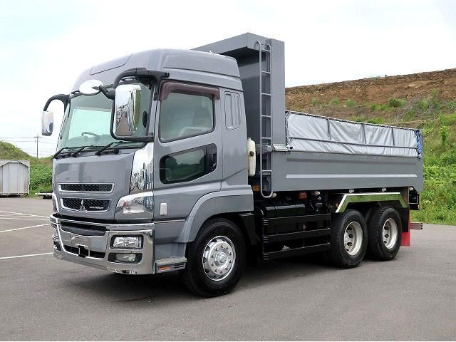 MITSUBISHI FUSOU SUPER GREAT 2015