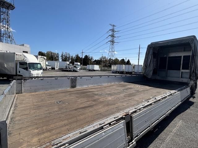 NISSAN DIESEL Quon 2021