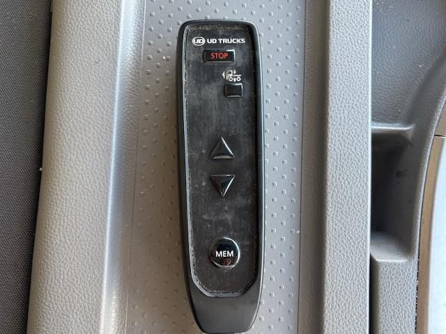 NISSAN DIESEL Quon 2021