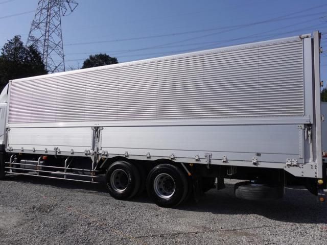 MITSUBISHI FUSOU SUPER GREAT 2013