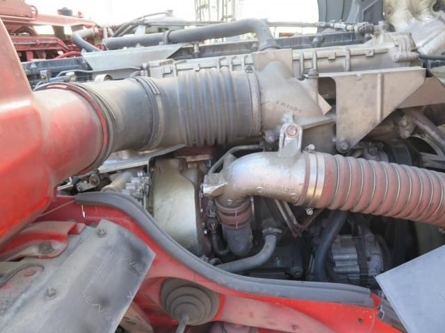 MITSUBISHI FUSOU SUPER GREAT 2013