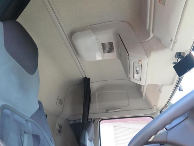 MITSUBISHI FUSOU SUPER GREAT 2013