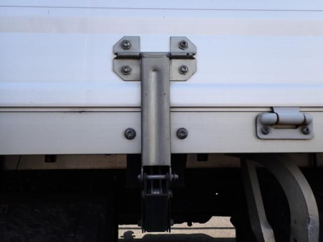 MITSUBISHI FUSOU FIGHTER 2019