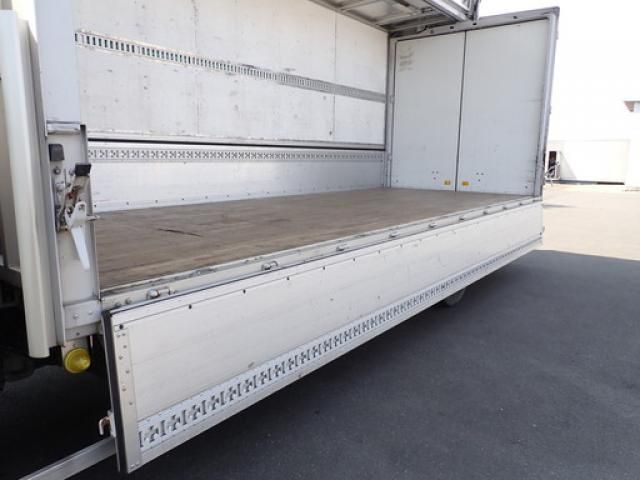 MITSUBISHI FUSOU FIGHTER 2019