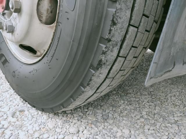 NISSAN DIESEL BigThumb 2000