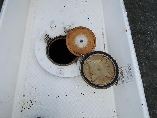 MITSUBISHI CANTER 2015