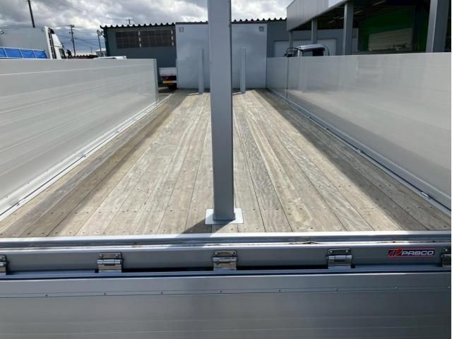 MITSUBISHI FUSOU SUPER GREAT 2023