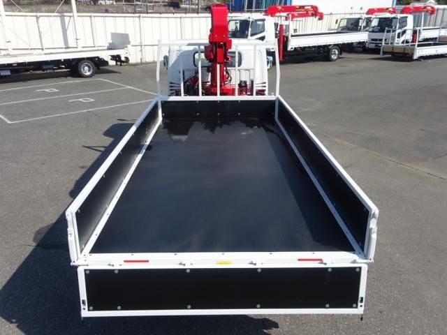 MITSUBISHI CANTER 2024