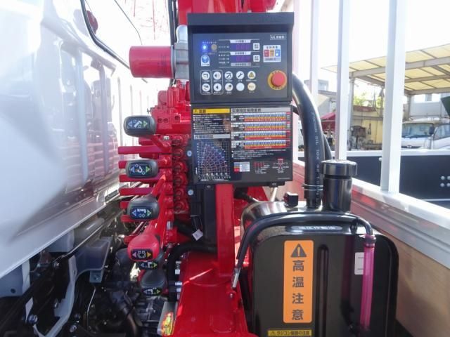 MITSUBISHI CANTER 2024