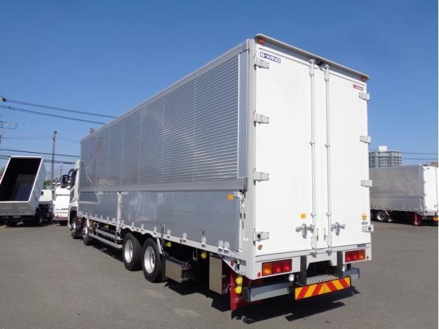 MITSUBISHI FUSOU SUPER GREAT 2023