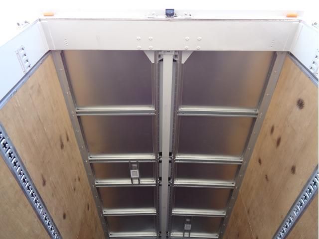 MITSUBISHI FUSOU SUPER GREAT 2023