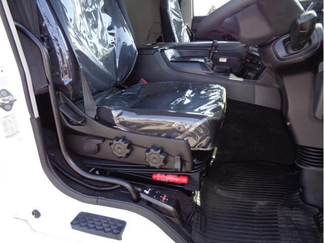 MITSUBISHI FUSOU SUPER GREAT 2023