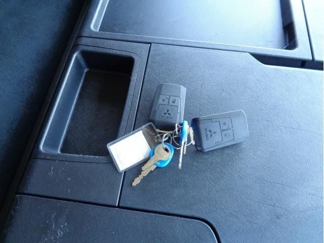 MITSUBISHI FUSOU SUPER GREAT 2023