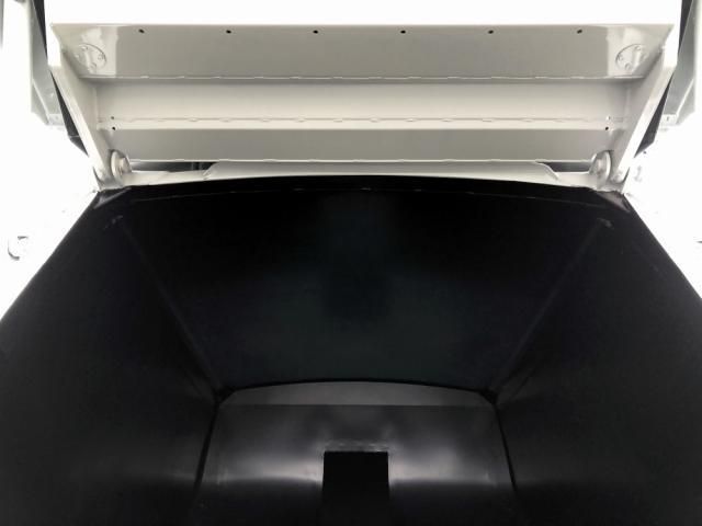 MITSUBISHI CANTER 2025