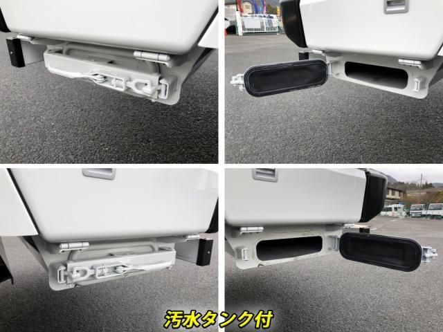 MITSUBISHI CANTER 2025