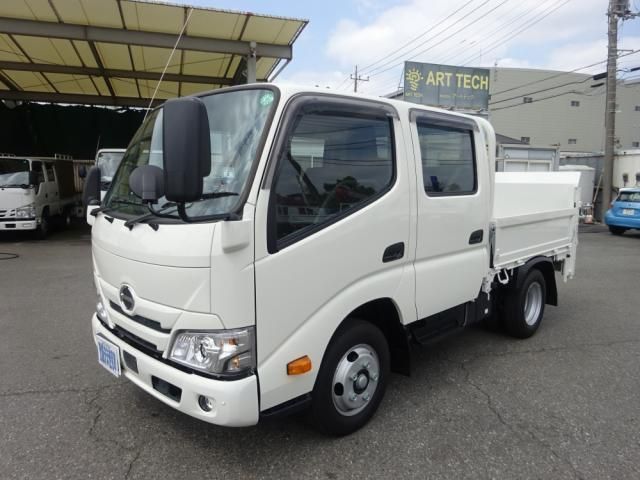 HINO DUTRO 2024