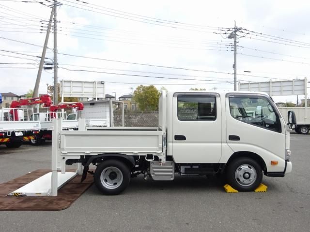 HINO DUTRO 2024