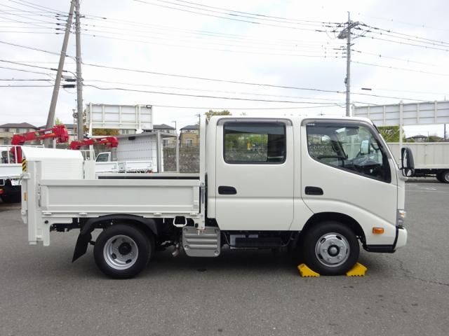 HINO DUTRO 2024