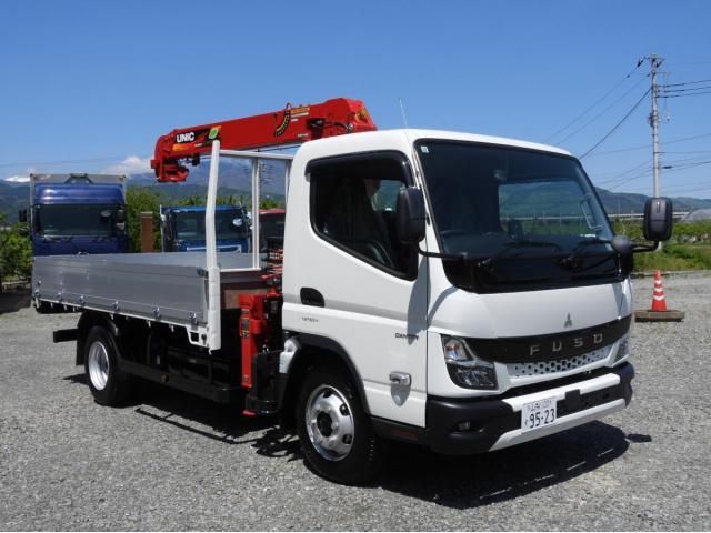 MITSUBISHI CANTER 2024