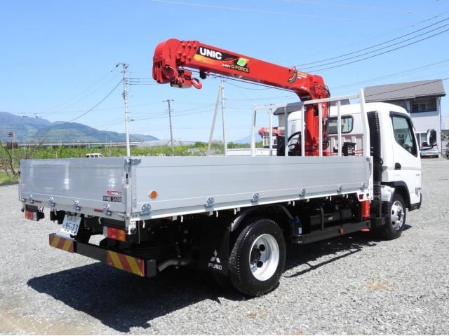 MITSUBISHI CANTER 2024