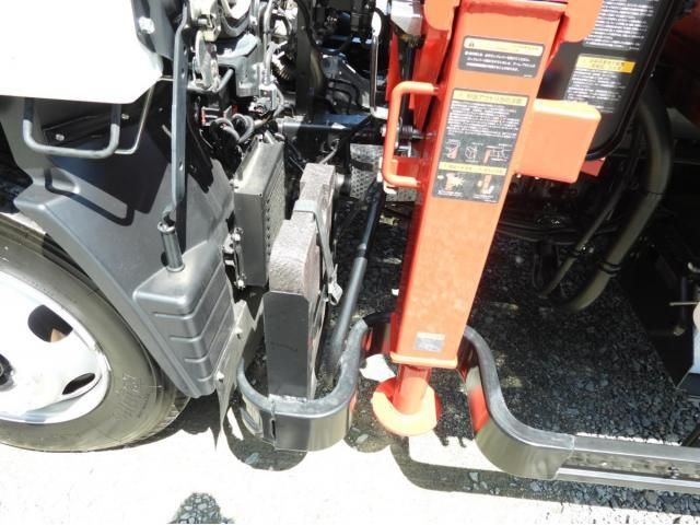 MITSUBISHI CANTER 2024